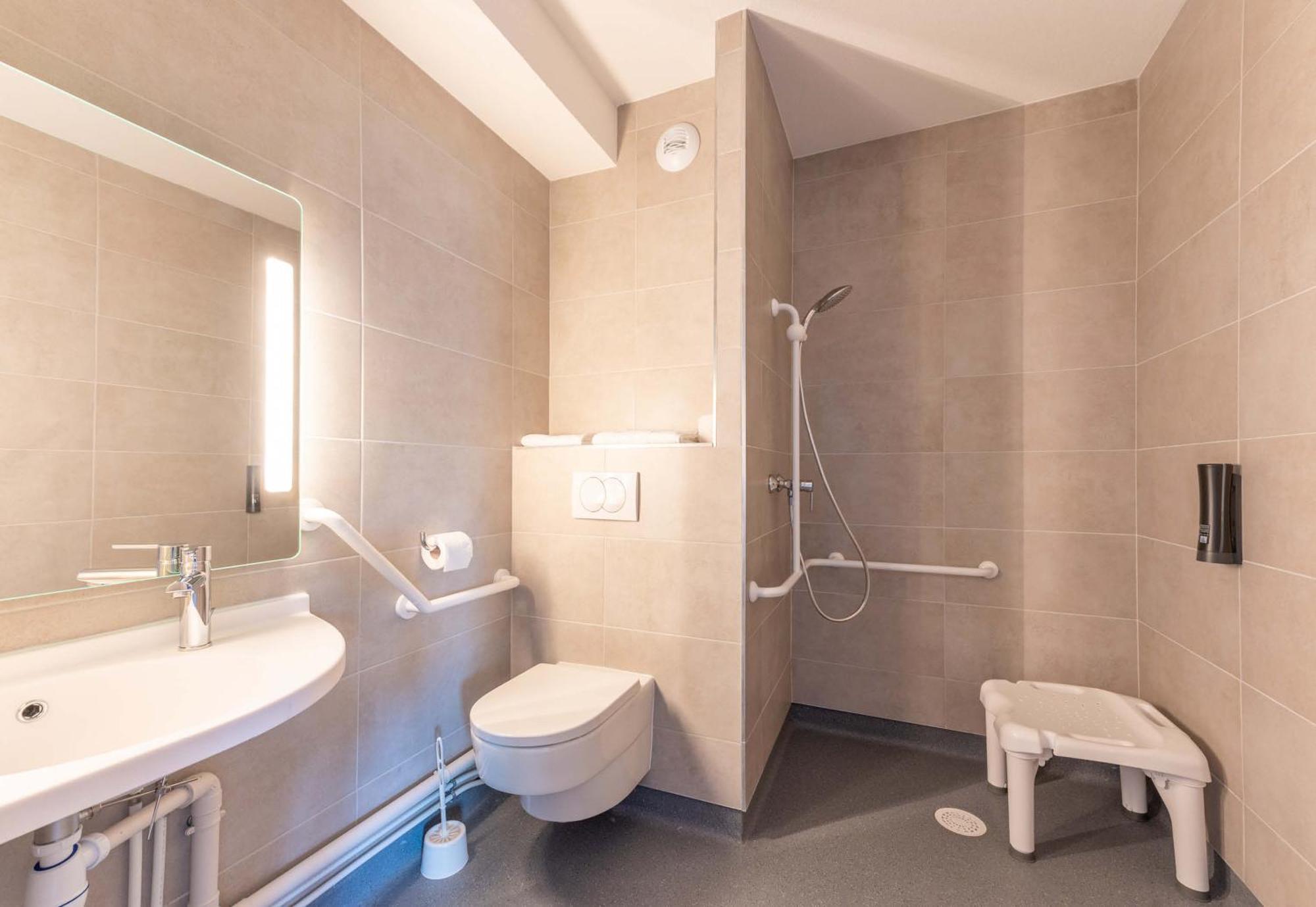 Hotel Aix-les-bains 2*